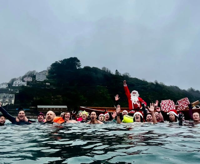 Christmas Eve fun for dedicated runners and sea swimmers