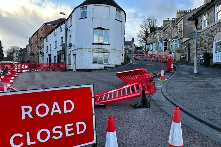 The roads closed around the unsafe building in Bodmin (Picture: Lee Trewhela / LDRS)