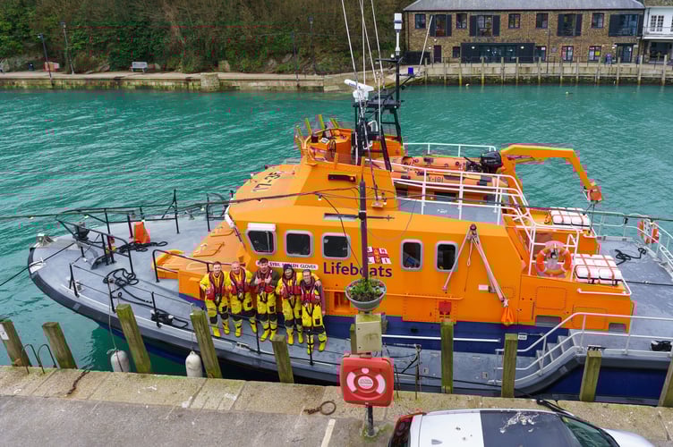 Plymouth RNLI All-Weather Lifeboat ‘Sybil Mullen Glover’ alongside in Looe as they dropped in to visit their flank station in the town. (Picture: RNLI / Darren Blight)