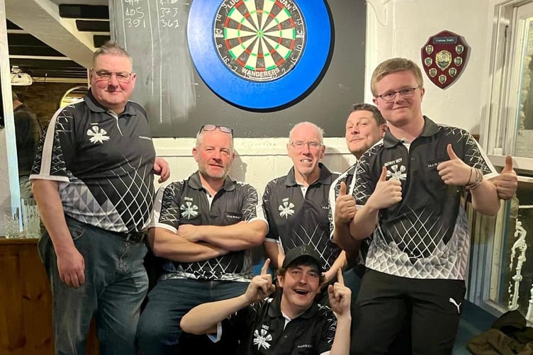 Wanderers Darts team, Polperro.