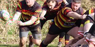 Ashes run leaders Paignton close on Pritchard's big day