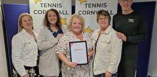 Torpoint town council pick up award for refurbishment of tennis courts