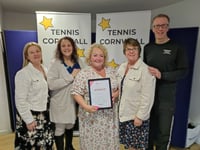 Torpoint town council pick up award for refurbishment of tennis courts