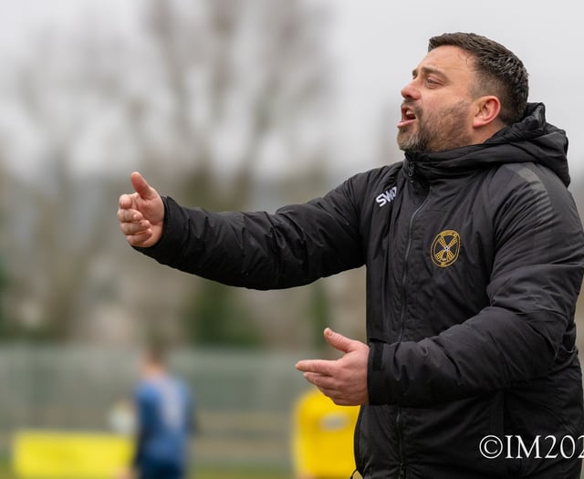 Joint boss lauds players after 5-0 victory at Paulton Rovers