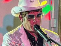 Elton John tribute night proves a smash hit for Looe RNLI