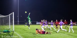 Dobwalls close gap on top two with five star show