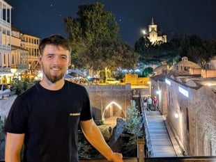 Student benefits from philanthropic gesture by Cornish architect