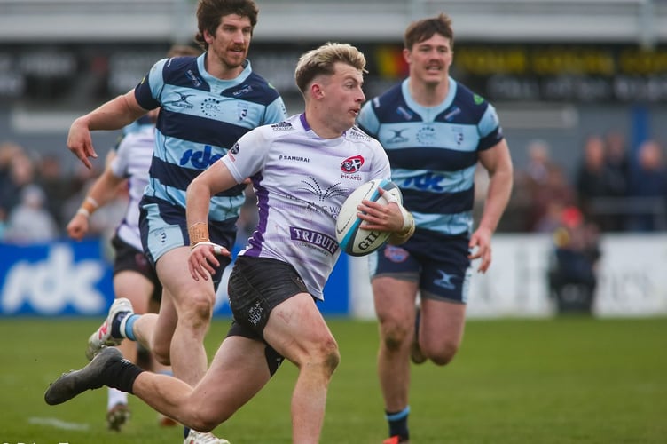 Cornish Pirates winger Arthur Relton in Championship action against Bedford Blues at Goldington Road