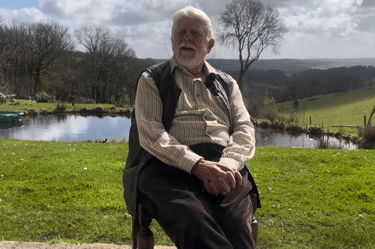 Cornish explorer Robin Hanbury-Tenison will row 22 miles in 11 hours along the River Tamar on May 8