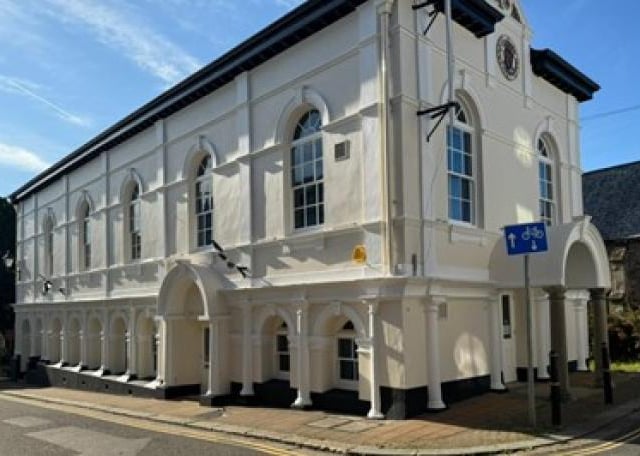 Admin error costs Saltash woman town council seat