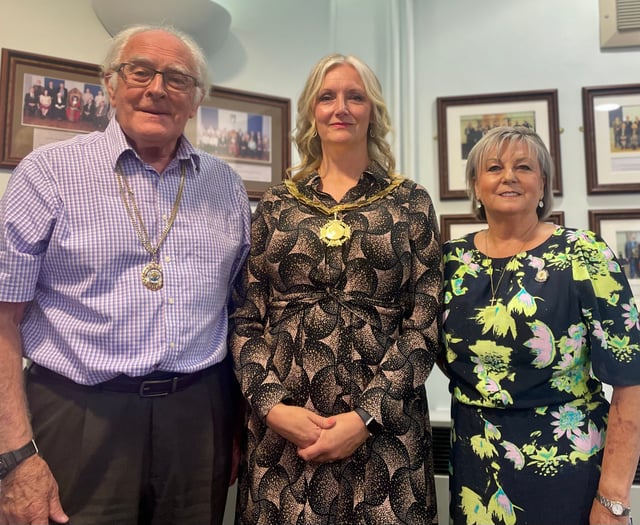 Town confirm their new mayor and deputy
