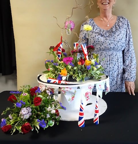 The demonstration in May for Liskeard Flower Club was by Karen Smith from the Totnes who very kindly stepped in at the last minute. Her title was “Village Life”.