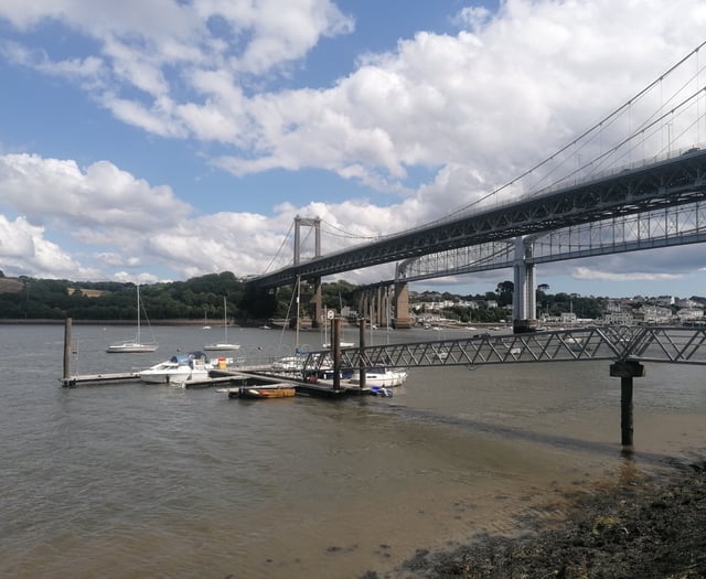 Refurbished pontoon to enhance waterside