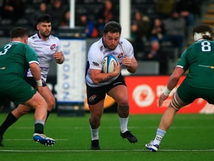 Pirates set for huge test with high-flying Worcester
