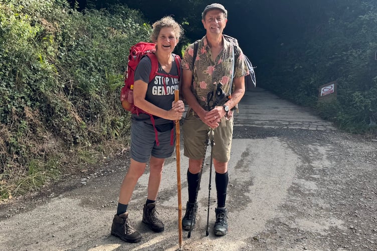 Debbie and Simon Andrews are walking to London from Cornwall.