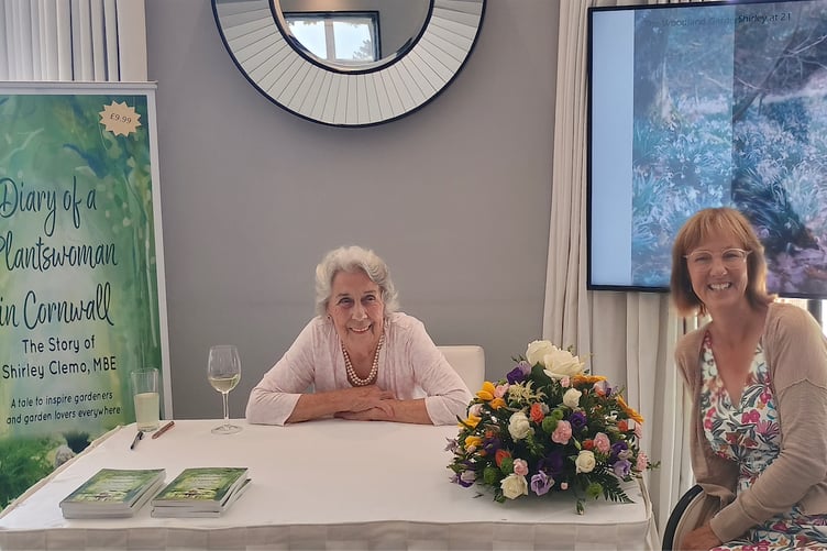 Shirley Clemo with author Rachel Waters at the Carlyon Bay Hotel.