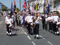 Torpoint turns out in force to honour local heroes 