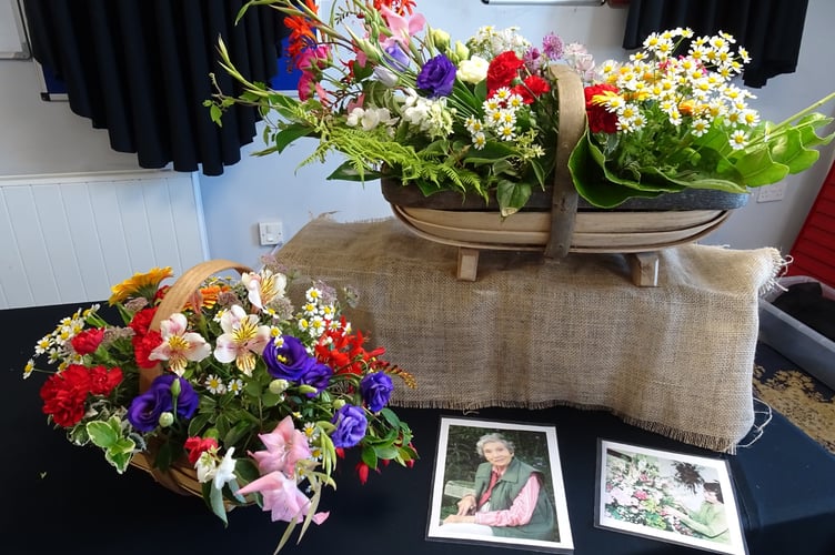 Liskeard Flower Club