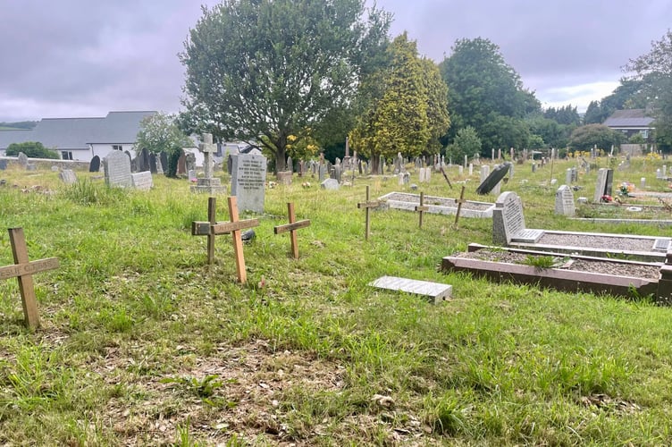 The graves of the six brave Saltash firemen killed in a devastating explosion on April 22, 1941 in Plymouth. (Picture: Cornish Times)