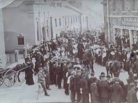 Times Past: The Windsor place cut
