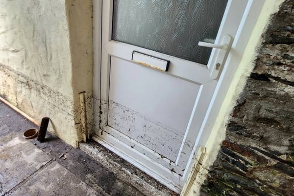 A dirty tidemark showing how high the flood water rose in Mevagissey. (Picture: James Mustoe)