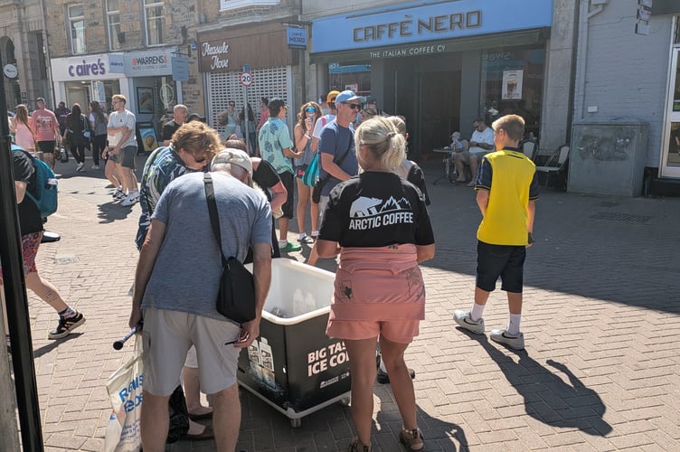 Free coffee being handed out outside a Caffe Nero during this year's Boardmasters (Picture: Warren Wilkins)