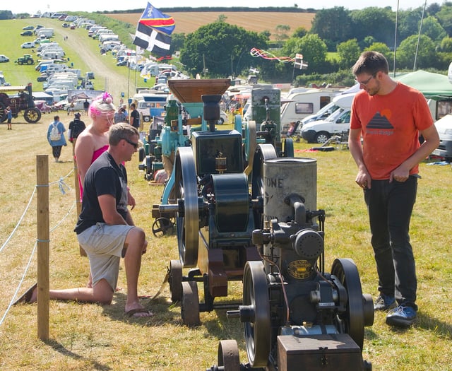 Bumper crowds bask in sunshine at Great Trethew Rally