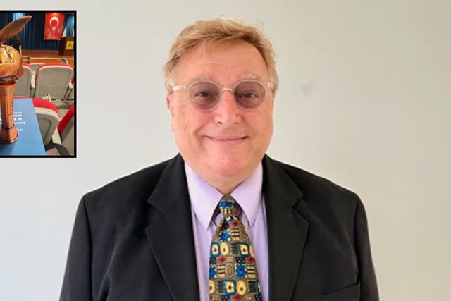 Professor wins prestigious award for study of political risk