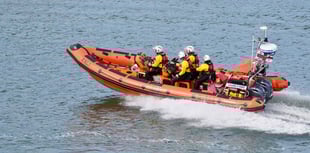 Wingfoiler rescued after panic off Torpoint