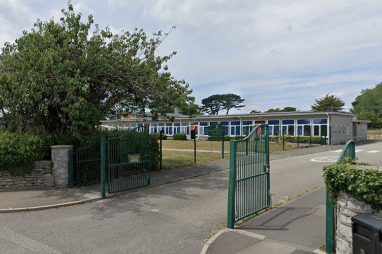 Health officials are working with staff at Carbeile Junior School in Torpoint following confirmed cases of flu among pupils and staff