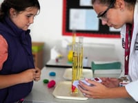 More than 1,000 people at school open evening 