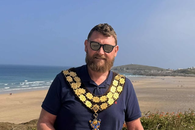 Party leader jumps ship after controversial call