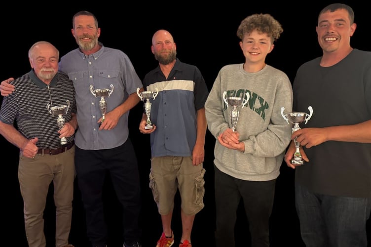 Trewidland Snooker Team.