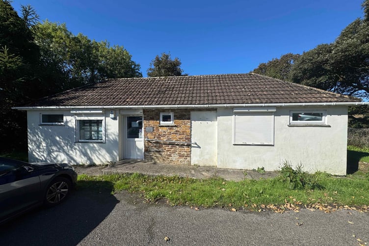 The commercial property in a car park at Fowey.