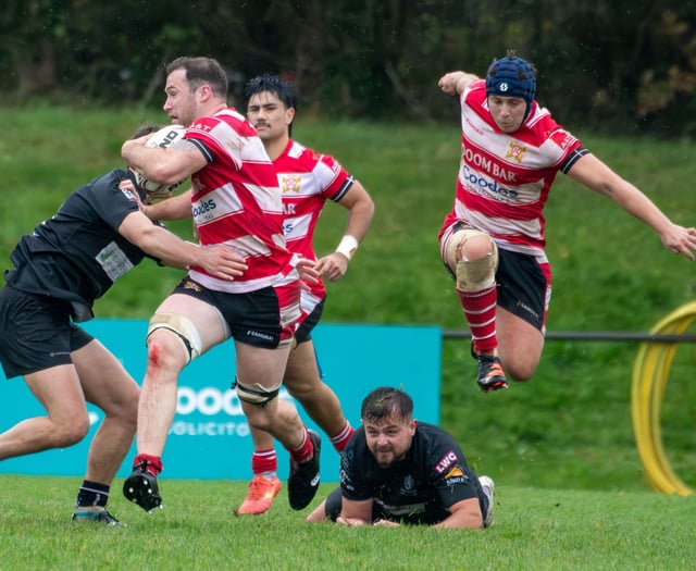 Saunders' late penalty earns Saints crucial Cornish derby victory