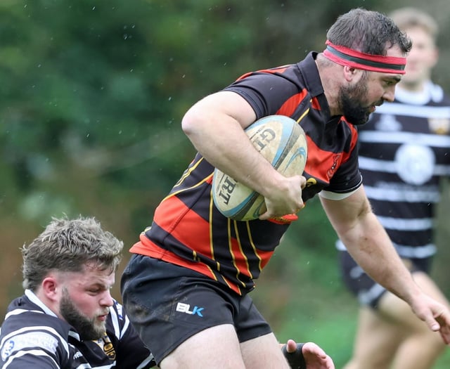 Gillbard's brace helps Lions to third straight league victory 