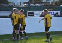 Crawford and Damerell keep Torpoint top of the table