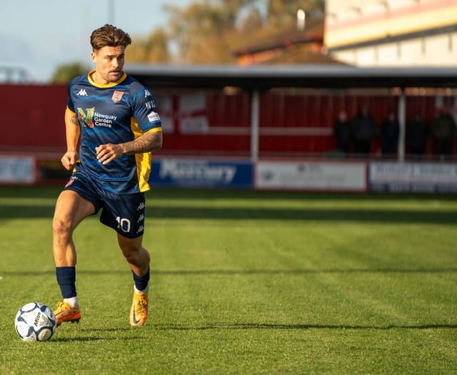 Newquay's excellent away form continues with comprehensive win