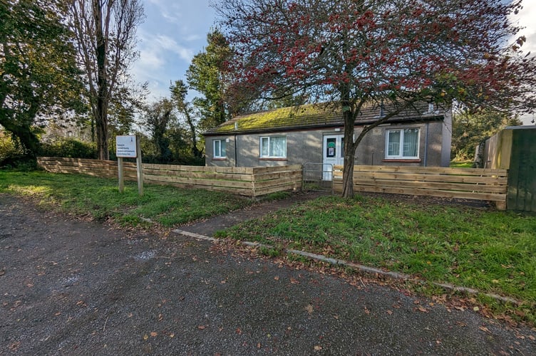 The Oaklands Community Centre in Saltash has been given £925 from the town council to help make improvements