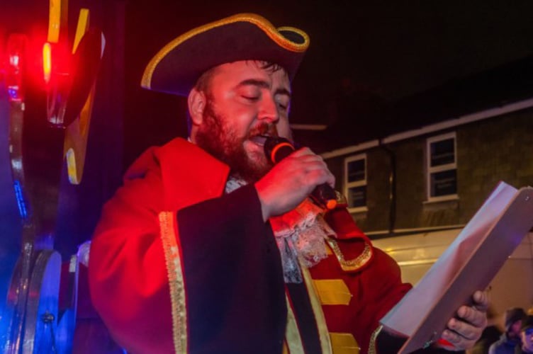 The Saltash town crier welcomes everyone to the annual Christmas lights Switch On