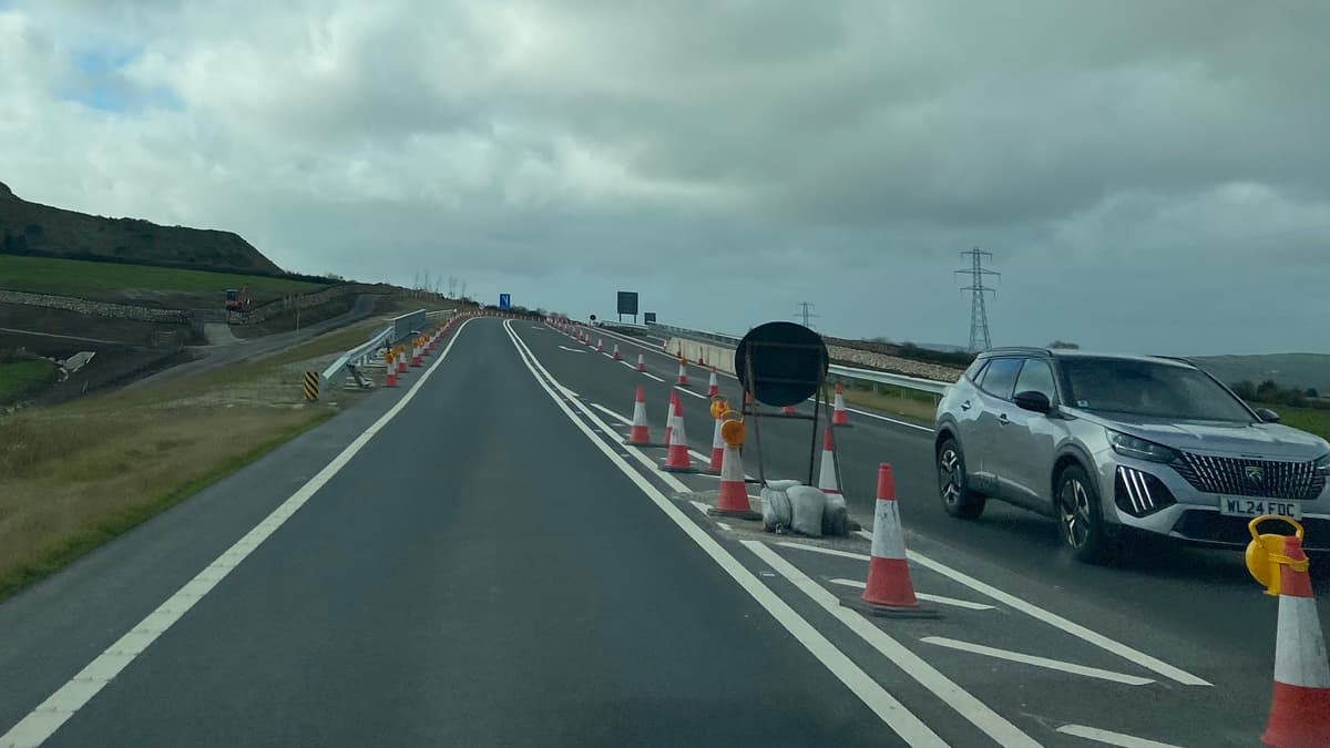 Anger as roadworks persist on new 3.9-mile link road in Cornwall ...
