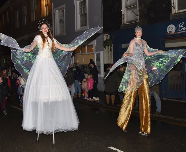 Liskeard comes alive for magical Lights Up celebration