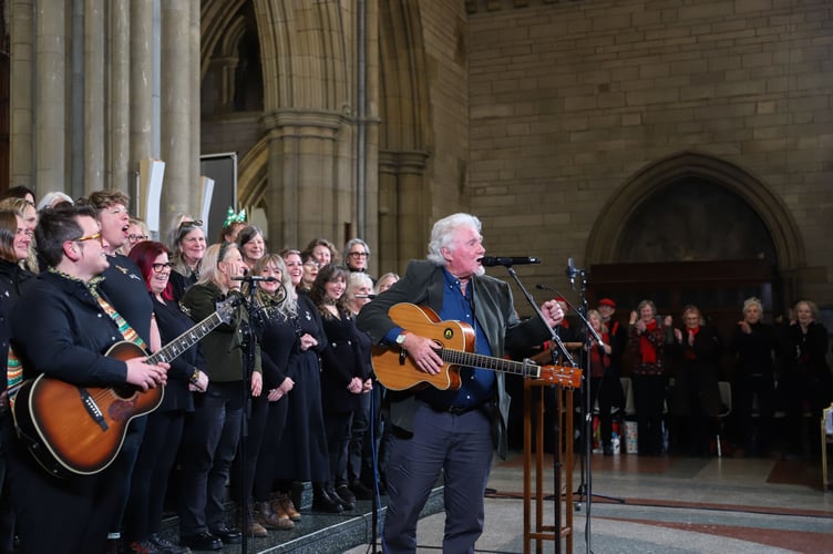 Harry Glasson and The Clams perform Cornwall My Home