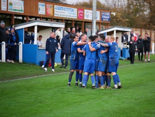 Leaders Liskeard welcome Wadebridge as Penzance visit Elburton 
