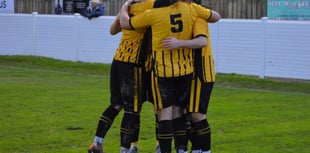 Rapson and Rowe keep Torpoint's title charge on track