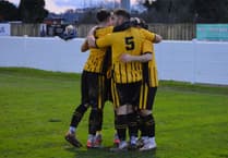 Rapson and Rowe keep Torpoint's title charge on track