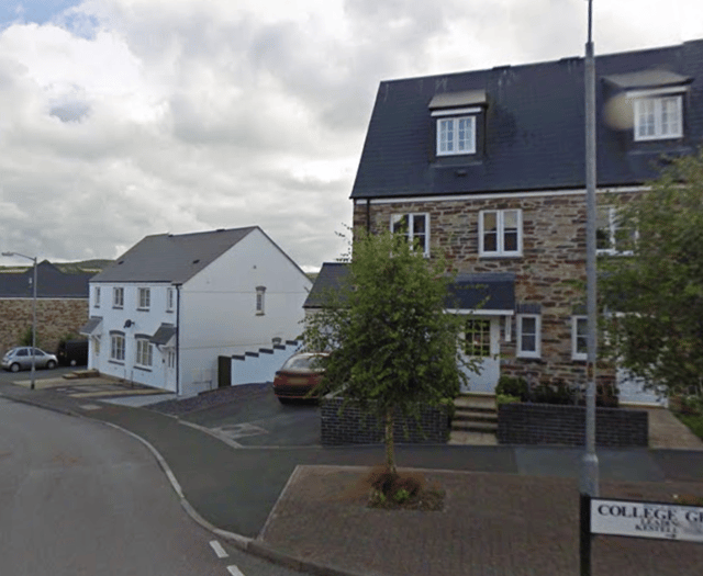 Five arrested for national cable thefts