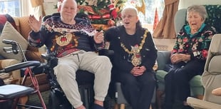 Mayor spreads Christmas cheer with nursing home visits