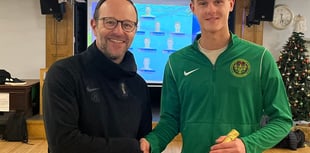 Excellent Blazey dent Saltash's play-off hopes