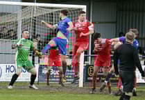 Elburton close the gap on Premier West leaders Liskeard Athletic